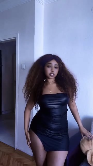 ❤️🫶•• #eritrea #ethiopia #eritreanwomen #ethiopianwomen #eritrean🇪🇷 #ethiopia🇪🇹 #habesha👑 #habeshabeauty #habesha #habeshagirl #reels ##instagram #fun #tiktok #africa #eastafrica #instagood #photoofth...