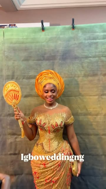 This outfit thoooooo choiiiii ❣️❣️❣️❣️#kego25Bride: @kenesglowwHairstylist: @adefunkeeeMakeup: @ariyike_muaDecorator: @dezuaeventsBrides outfit: @tubo__ Styled by @tubobereni_ Grooms outfit: @ugomonye...