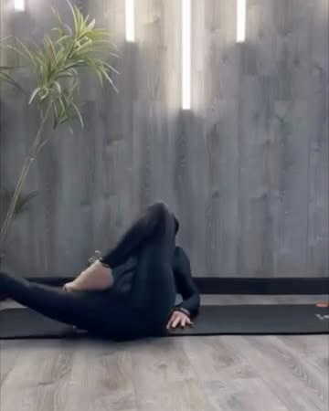 😂😅🤣🤣 1- @chrisashley  @svitlana_yurchak 2- @dalyanamoreno  #reel #reels #reelsinstagram #heels #walk #funny #shitpost #lmao #lmfao #omg #explore #explorepage #viral #viralreels #reel #reels #reelsinst...