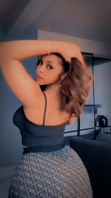 SINGELI..... song🎶🎶🎤.... My favourite 🎶🎶💕🦋@___j___queen___ what's your favourite #california #texas #newyork #maryland