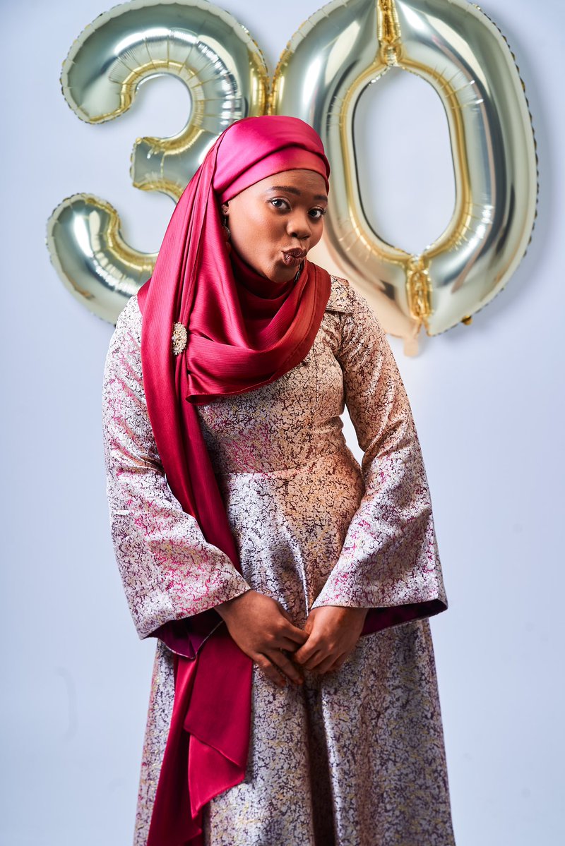 RT @AminatModupe2: It's balloon day baby 🎊 Happy birthday, Ola Aya Ola❤️❤️❤️ Welcome to a new Dispensation.