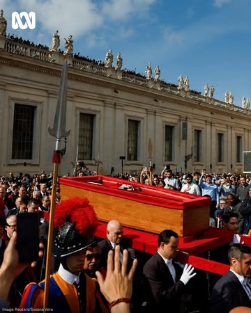 Pope Francis’s body arrived at Saint Peter’s Basilica on Wednesday to lie in state for three days before his weekend funeral. Red-hatted cardinals, priests, candle-carrying friars and helmeted Swiss G...
