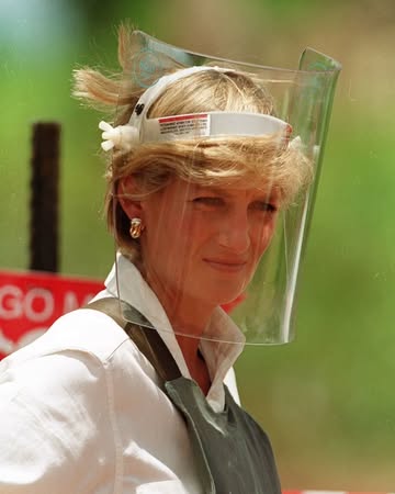 In January 1997, Princess Diana traveled to Angola with the humanitarian organization HALO Trust. She famously walked through a live minefield wearing protective gear to draw global attention to the d...