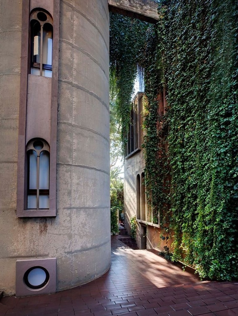 Fact of the day: How an Abandoned Cement Plant Became One of the World’s Most Extraordinary HomesWhen Spanish architect Ricardo Bofill stumbled upon a crumbling cement factory in 1973, he saw more tha...