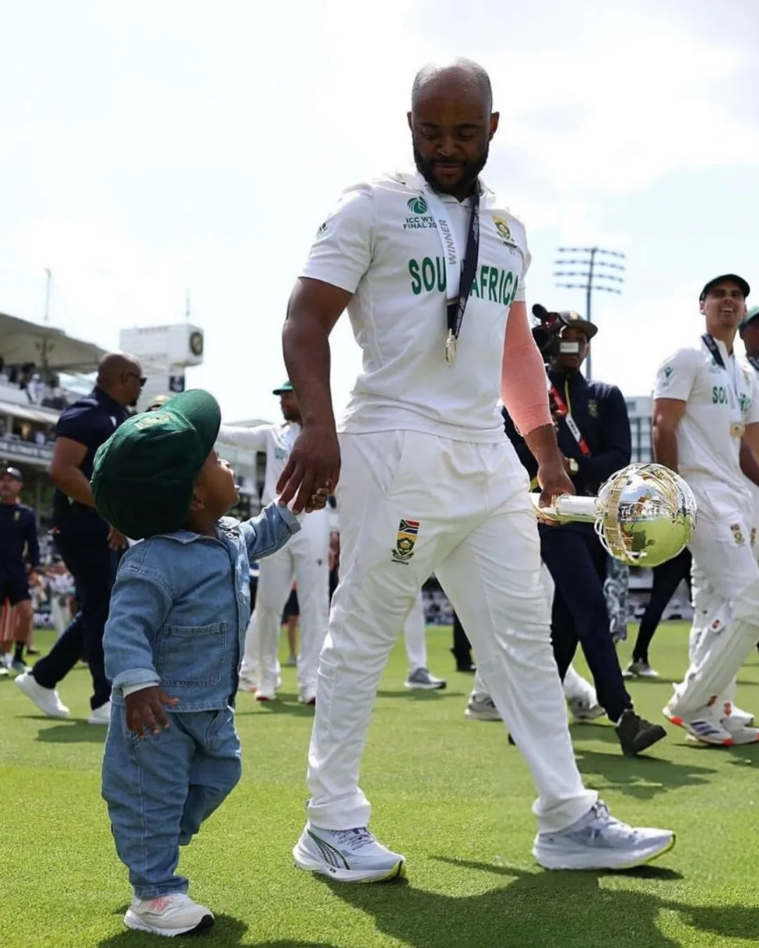 South Africa has made history as the first country to hold both the Rugby and Cricket world titles at the same time.From Siya Kolisi’s Springboks lifting the Rugby World Cup in Paris to the Proteas Wo...