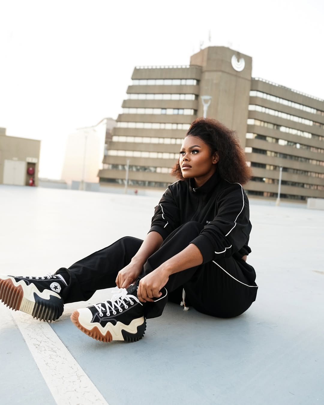 New Fav 🖤😍 tracksuit @blank_collection 📷 @blaccpolvo_visualss ✔️💄 @carol.n___ 😘