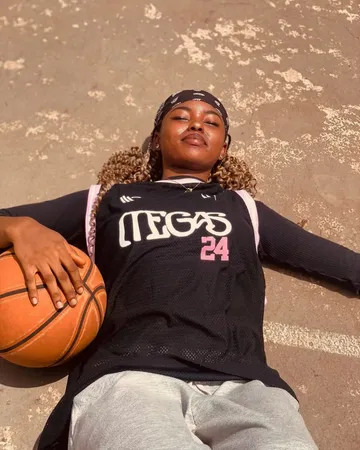 Play with ball 🏀   TEGAS🏀☑️✨ADD UP BY @social___gallery255 📸🌴USES HASHTAGS ACCEPTED ☑️ √#homegallery📸🏆 √#universebeby📸☑️ √#social___gallery📸 FOLLOW TO FOLLOW BACK 🔙