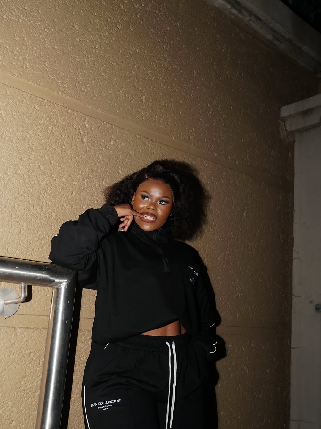 Ngiphansi🖤📷 @blaccpolvo_visualss