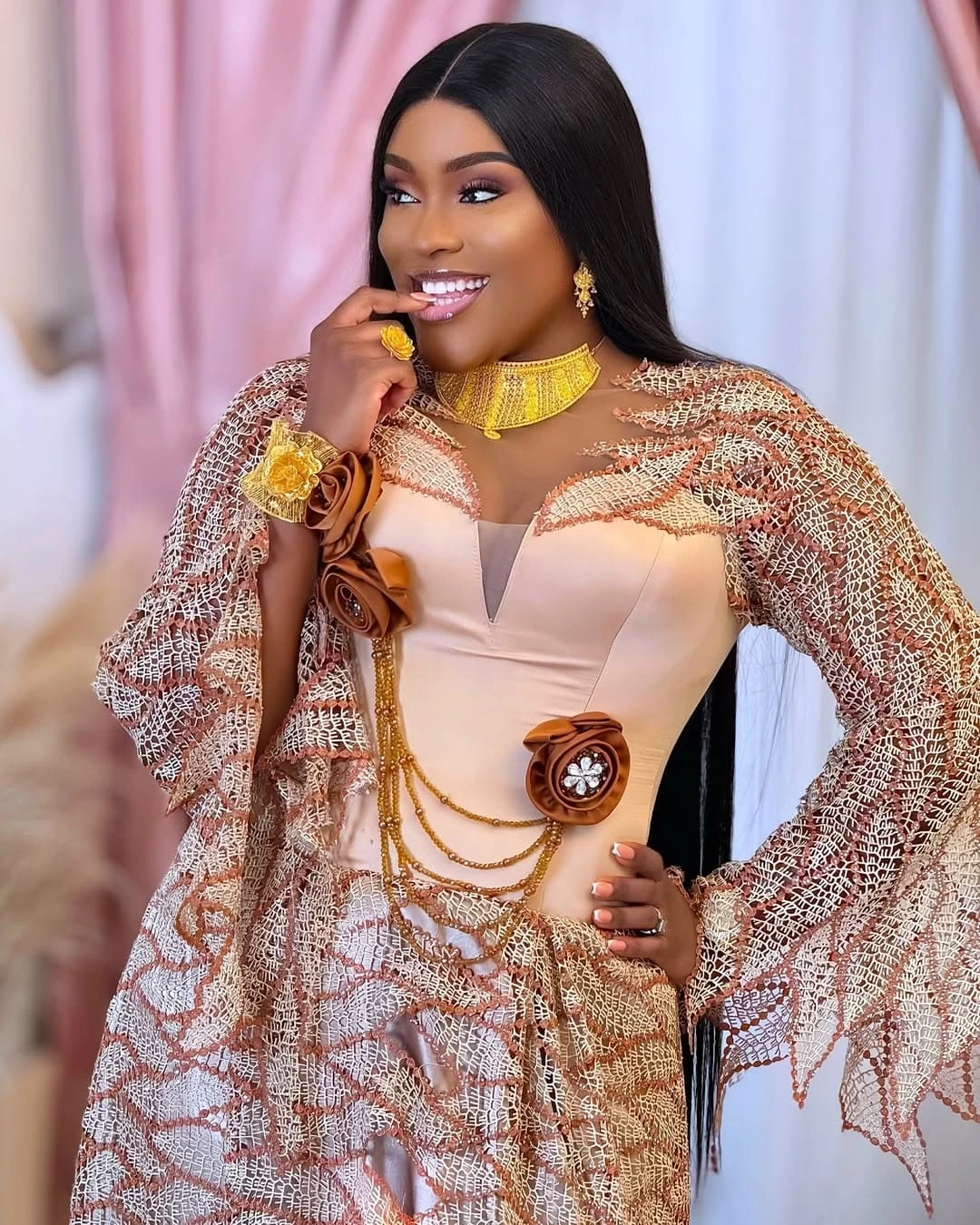 Venez découvrir le Sénégal pays de la téranga & la beauté sénégalaise 🔥❤🇸🇳...@dakar_snap #fashion #fashionblogger #fashionstyle #mode #modellife #beauté #beaute #model #modeling #modelshoot #instagram...