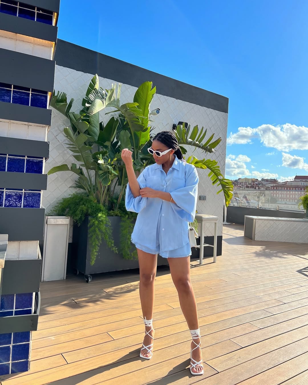 Status : Busy working on mysefl 💅🏽💄#empowerment#working#springoutfits#blueoutfits#shein#blackfashion#blogging#styling#business