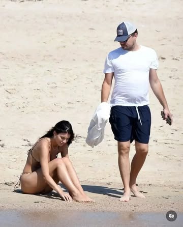 #leonardodicaprio and his girlfriend ❤️.#couplevideos #couplelove #couplegoals #love #couplegoals #instacouple #photooftheday  #explore #explorepage #exploremore #explorepage✨ #inlove #love #couplegoa...