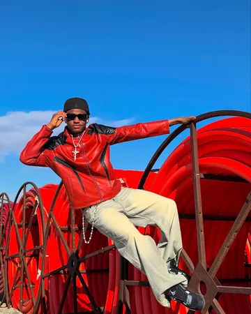 second day of the month, we send the heavy with @vicar_grammmwith a deep message, believe in yourself. don't be afraid to fail because this fear can create in you a lack of confidence. be objective an...