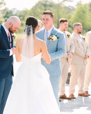 Cheers for America’s Sweetheart, Reece Weaver of the Dallas Cowboy Cheerleaders, who said “I Do” to Will Allman in a joyous outdoor ceremony at the Barn At Cottonwood Ranch! 💙✨️ We fell in love with t...