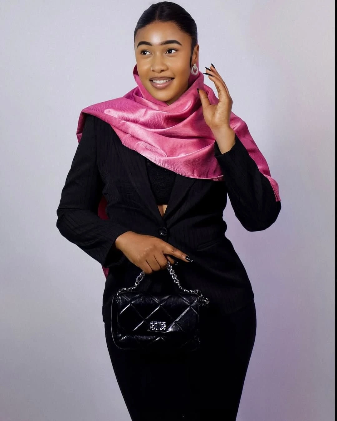 Venez découvrir le Sénégal pays de la téranga & la beauté sénégalaise 🔥❤🇸🇳...@dakar_snap #fashion #fashionblogger #fashionstyle #mode #modellife #beauté #beaute #model #modeling #modelshoot #instagram...