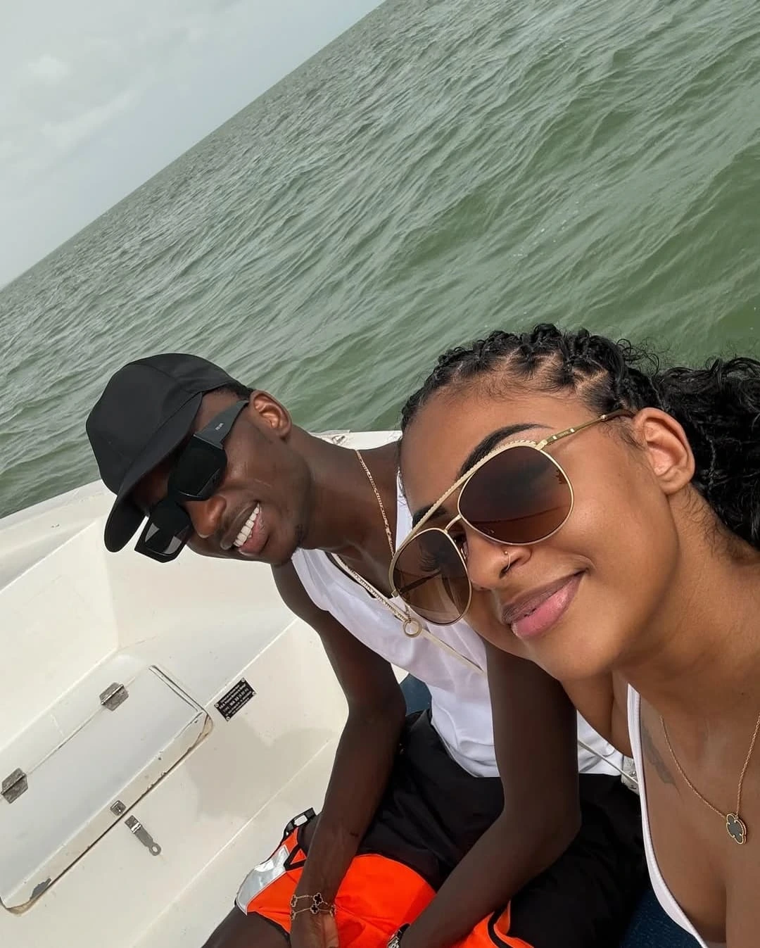 Couple Sarr ❤❤❤ Sénégal rék 🇸🇳 ...@dakar_snap #football  #tottenham #premierleague #europaleague #fashion #fashionblogger #fashionstyle #mode #modellife #beauté #beaute #model #modeling #modelshoot #i...