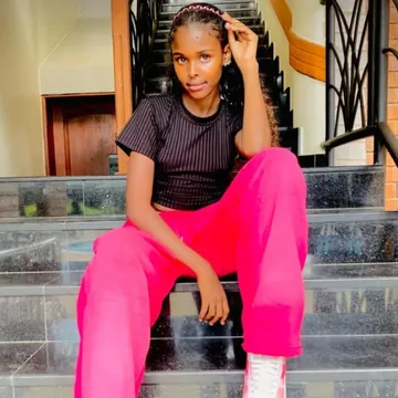 Haters gon hate but I remain with my positive energy 🤭✨✈️