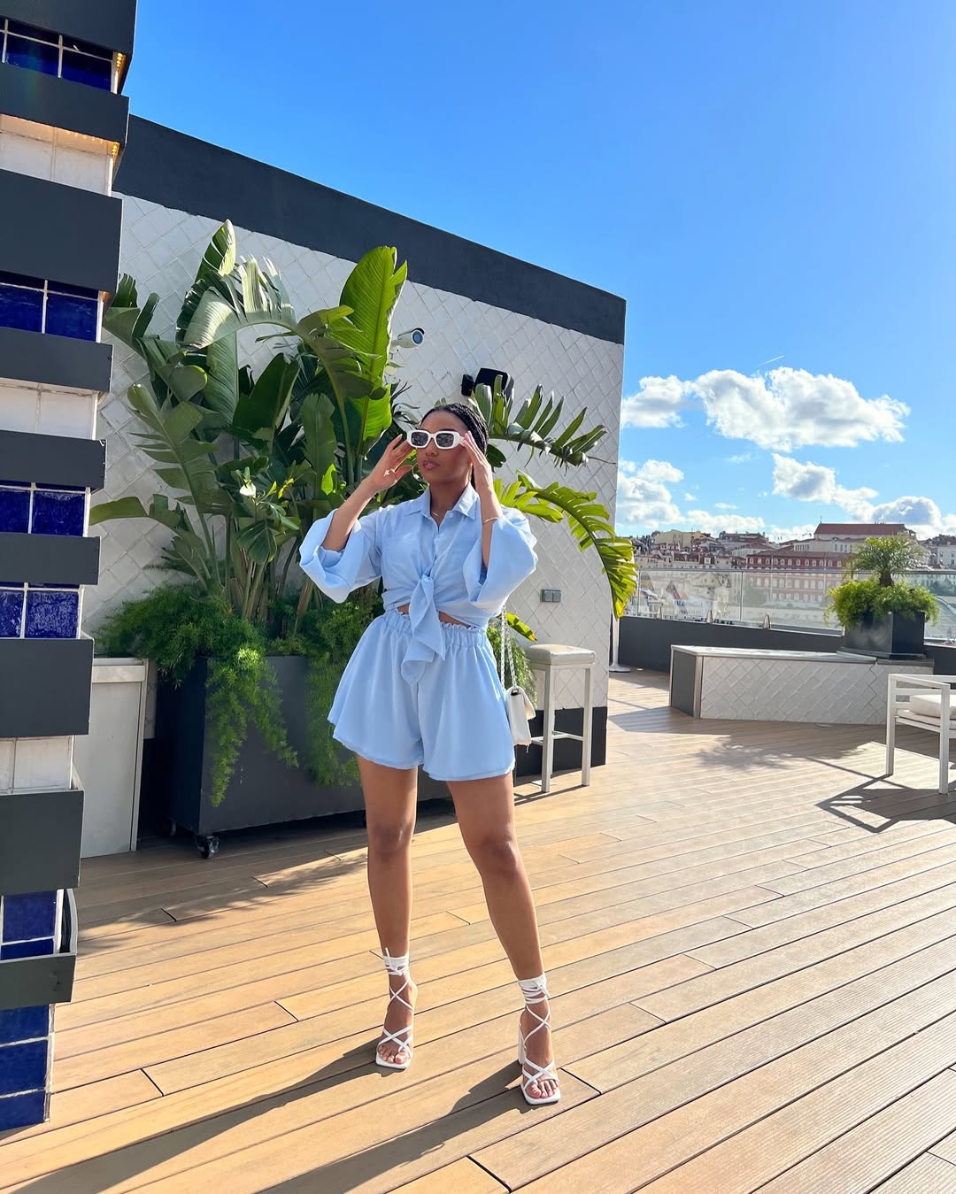 Status : Busy working on mysefl 💅🏽💄#empowerment#working#springoutfits#blueoutfits#shein#blackfashion#blogging#styling#business