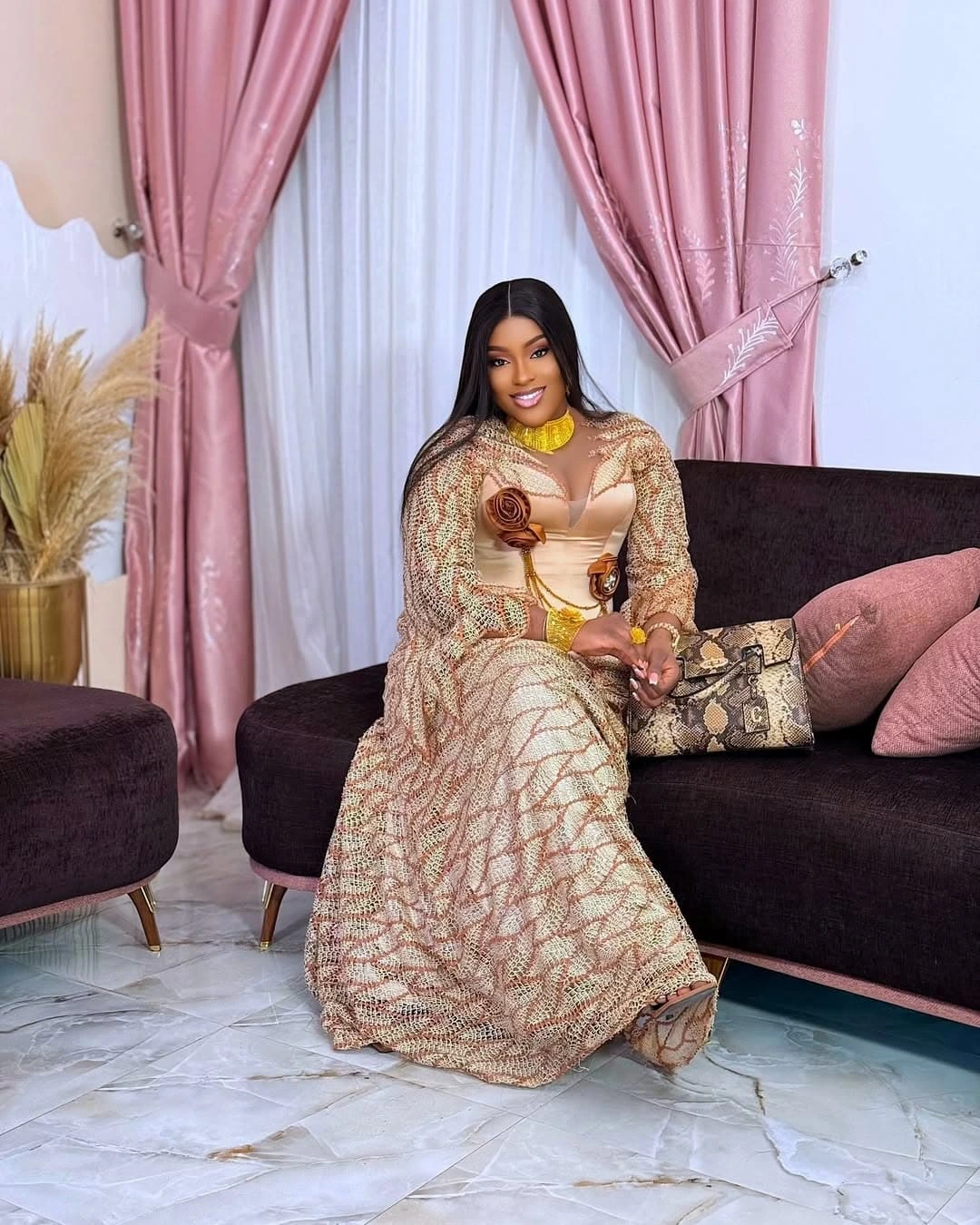 Venez découvrir le Sénégal pays de la téranga & la beauté sénégalaise 🔥❤🇸🇳...@dakar_snap #fashion #fashionblogger #fashionstyle #mode #modellife #beauté #beaute #model #modeling #modelshoot #instagram...