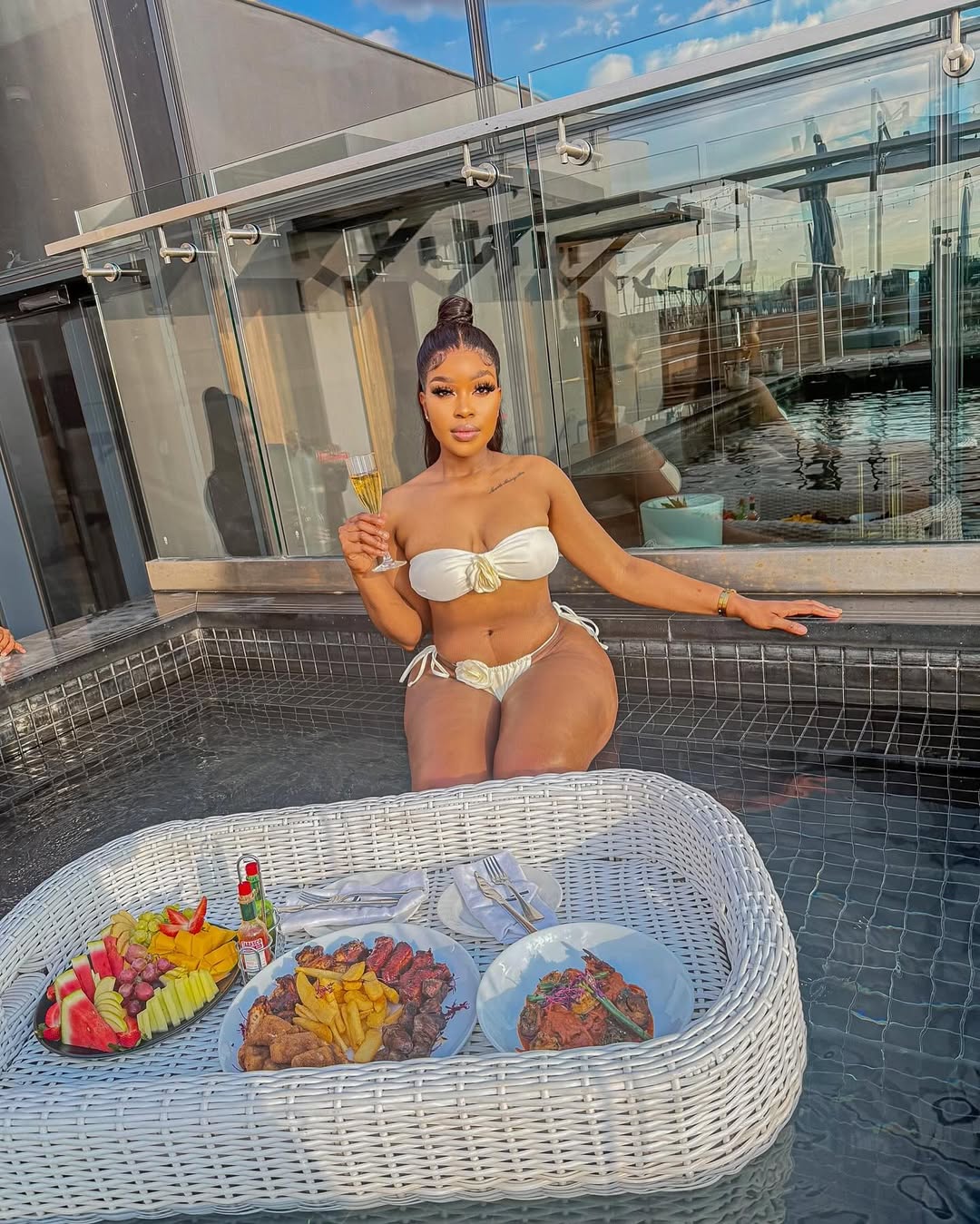 Living🤍#explore#explorepage✨ #explorepage #outdoors #slaying #swimsuits #bikini #black #gorgeous #beauty#fashionblogger#fashion #baddie#baddieoutfits #outdoors #cleanbeauty #thickwomen #thick#blackgir...