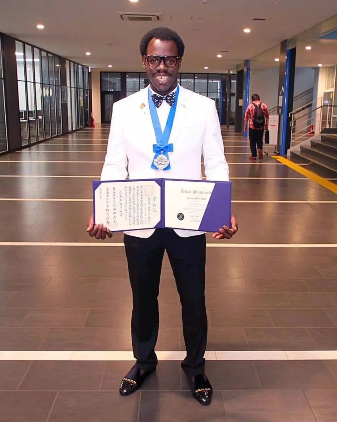 Meet Ufot Ekong, the Nigerian student who cracked a 30-year-old math problem while studying in Japan.At just 24, he became the first person in 50 years to graduate with First Class Honours from Tokai ...