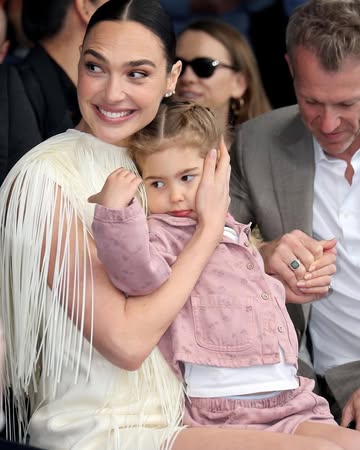 #GalGadot during her Hollywood Walk of Fame ceremony. thoughts? π