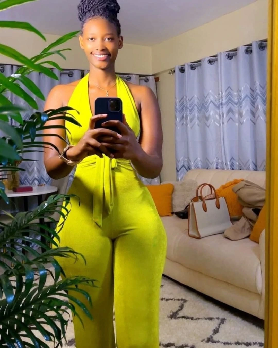 @nelson_annah #prettyrwandan #visitrwanda #remarkablerwanda #rwandanbeauty #rwanda #gainwithspikes #gainwithmbitu #gainwithxtiandela #gainwithmchina #gainfollowers #gainwithkenyanoxygen # #gainwithbun...
