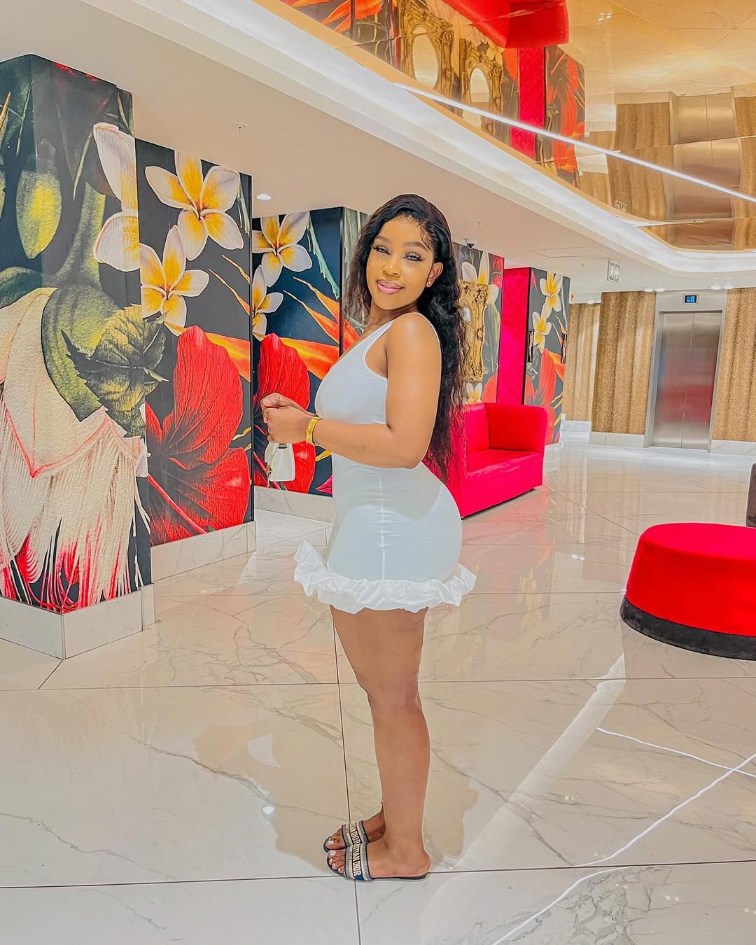 I never changed I just switched up🤍#explorepage✨ #explorepage#explore#fashion#outfit#outfitinspo#fashionblogger#fashionnova#blackgirlmagic#africanbeautyoman#slimthick#outdoors#spring#dress#slay#baddie...