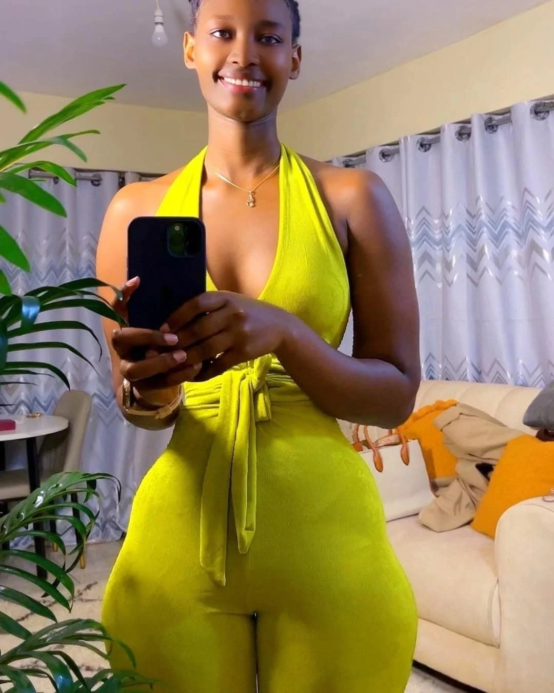 @nelson_annah #prettyrwandan #visitrwanda #remarkablerwanda #rwandanbeauty #rwanda #gainwithspikes #gainwithmbitu #gainwithxtiandela #gainwithmchina #gainfollowers #gainwithkenyanoxygen # #gainwithbun...
