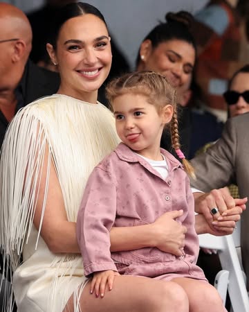#GalGadot during her Hollywood Walk of Fame ceremony. thoughts? π