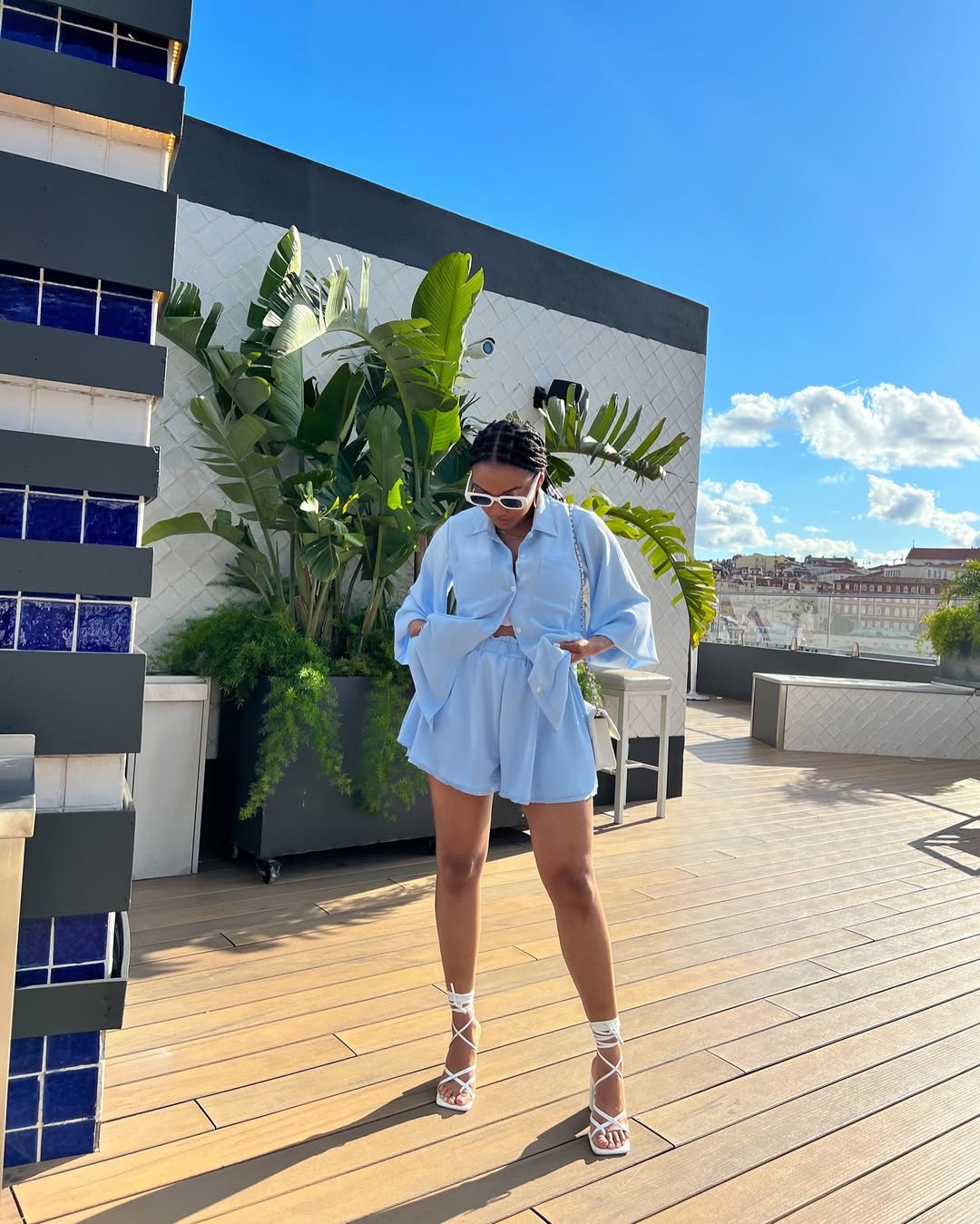 Status : Busy working on mysefl 💅🏽💄#empowerment#working#springoutfits#blueoutfits#shein#blackfashion#blogging#styling#business