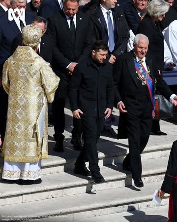 Thousands of people have attended Pope Francis’s funeral in St Peter’s Square, Vatican City. Among them are dozens of world leaders — including heads of state such as US President Donald Trump, French...