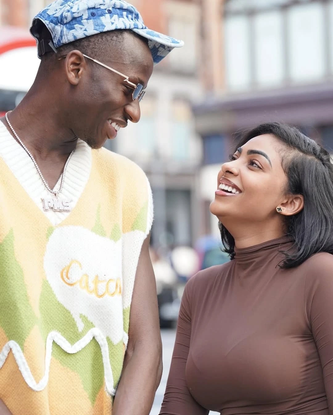 Couple Sarr ❤❤❤ Sénégal rék 🇸🇳 ...@dakar_snap #football  #tottenham #premierleague #europaleague #fashion #fashionblogger #fashionstyle #mode #modellife #beauté #beaute #model #modeling #modelshoot #i...