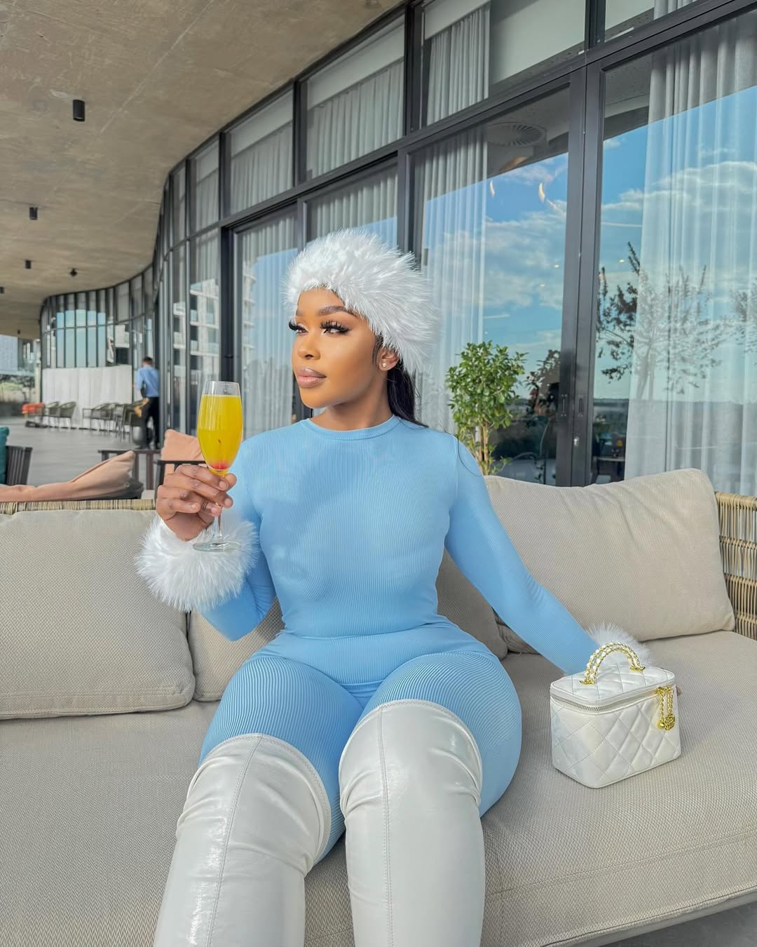 Icey❄️ #explore#explorepage #explorepage✨ #outdoors #dolledup #fashionblogger #fashionista #fashionstyle #blackgirlmagic #baddie #baddieoutfits #beautifulgirls #outfitoftheday #outfitinspo #slay#thick...